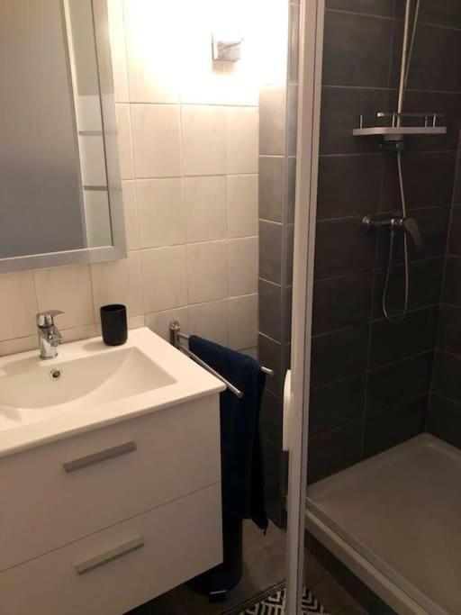 Appart 70M2 T3 Cosy Calme Et Spacieux Idealement Situe Sète Buitenkant foto